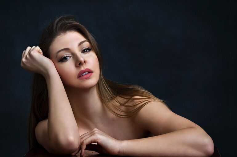 girl-5391550_1920