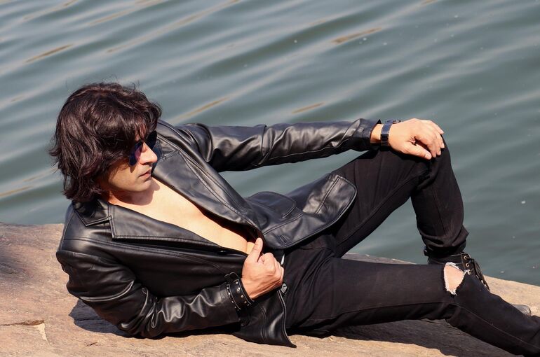 stylish-5017914_1920