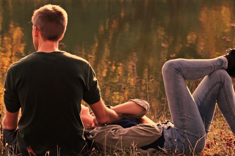 couple-3798371_1920