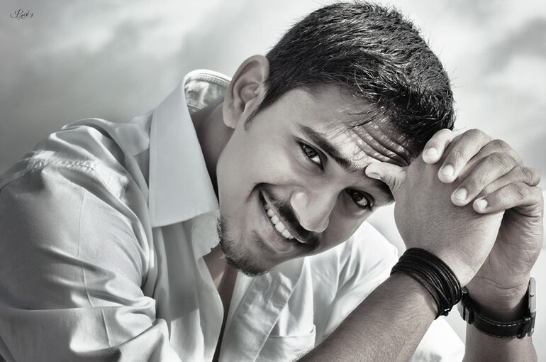 handsome-474122_1920