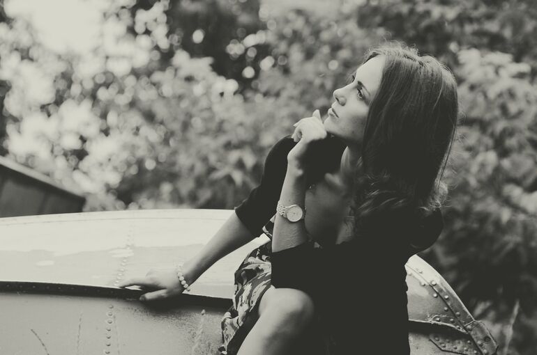 black-and-white-934485_1920