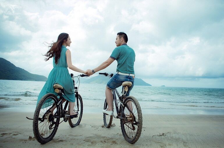 couple-955926_1280
