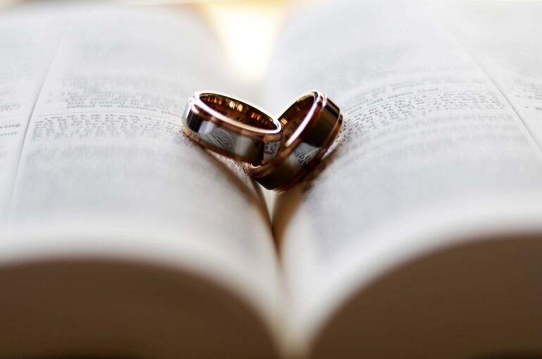 ring-2407552_1920
