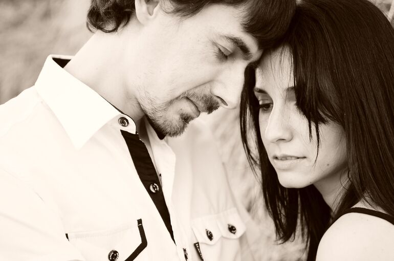 couple-1343952_1920